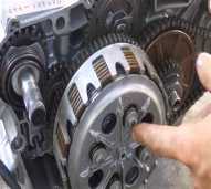 Jasa Servis Ganti Kain Kopling, Spiul, dan Gear Box Roda 3