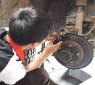 Service Rem belakang