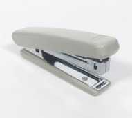 stapler sedang